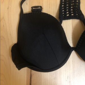 Victoria's Secret Swim - Victoria’s Secret Black Racerback Bikini Top Victoria's Secret Swim - Victoria’s Secret Black Racerback Bikini Top